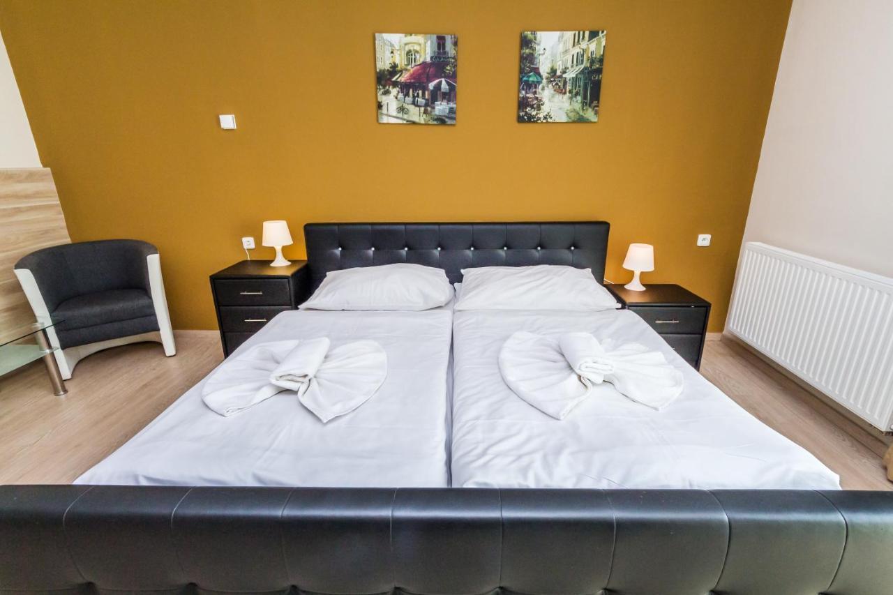 Nad Královnou Hotel&Restaurant Prága Kültér fotó